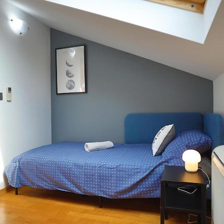 Apartment Moon Ровин Екстериор снимка