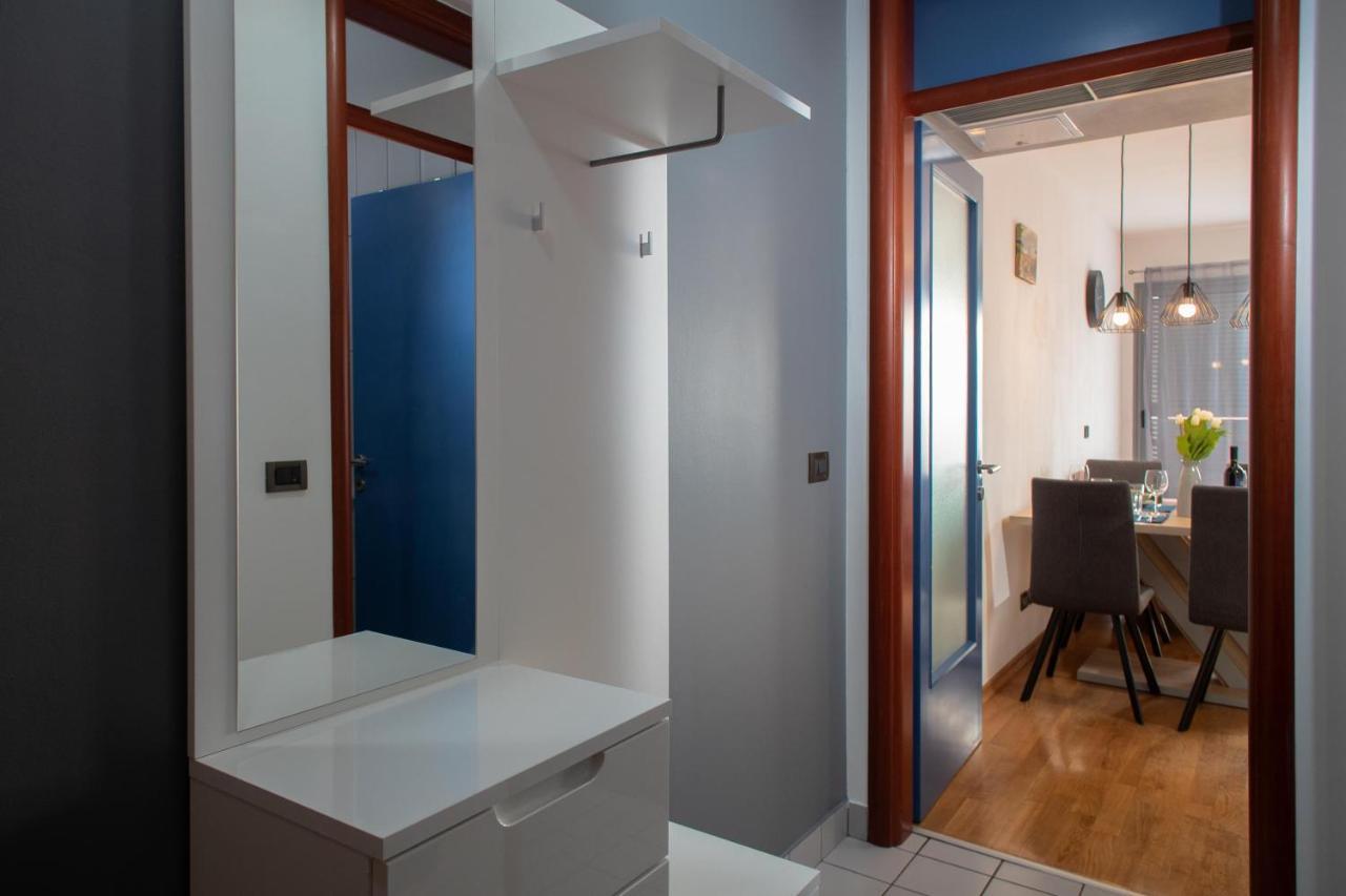 Apartment Moon Ровин Екстериор снимка